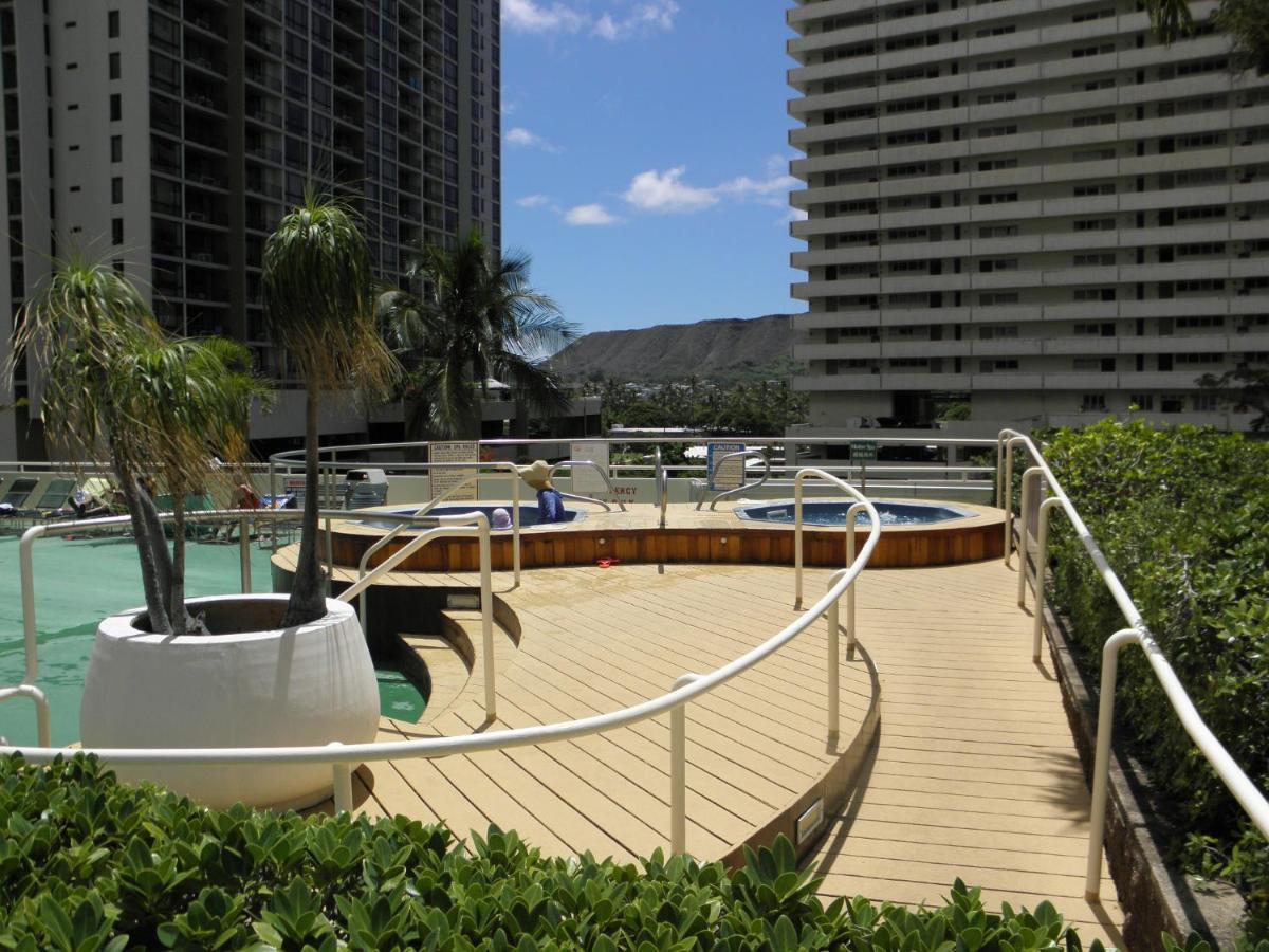 Cozy Waikiki Getaway, Stroll To Beach With Free Parking Honolulu Extérieur photo